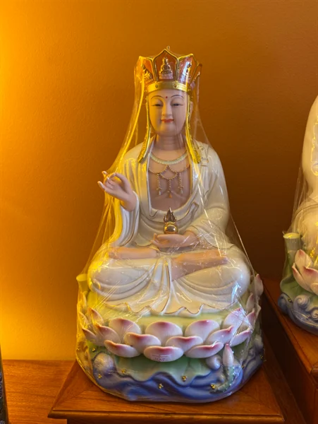Tượng Đại Thế Chí Bồ Tát màu 40 cm